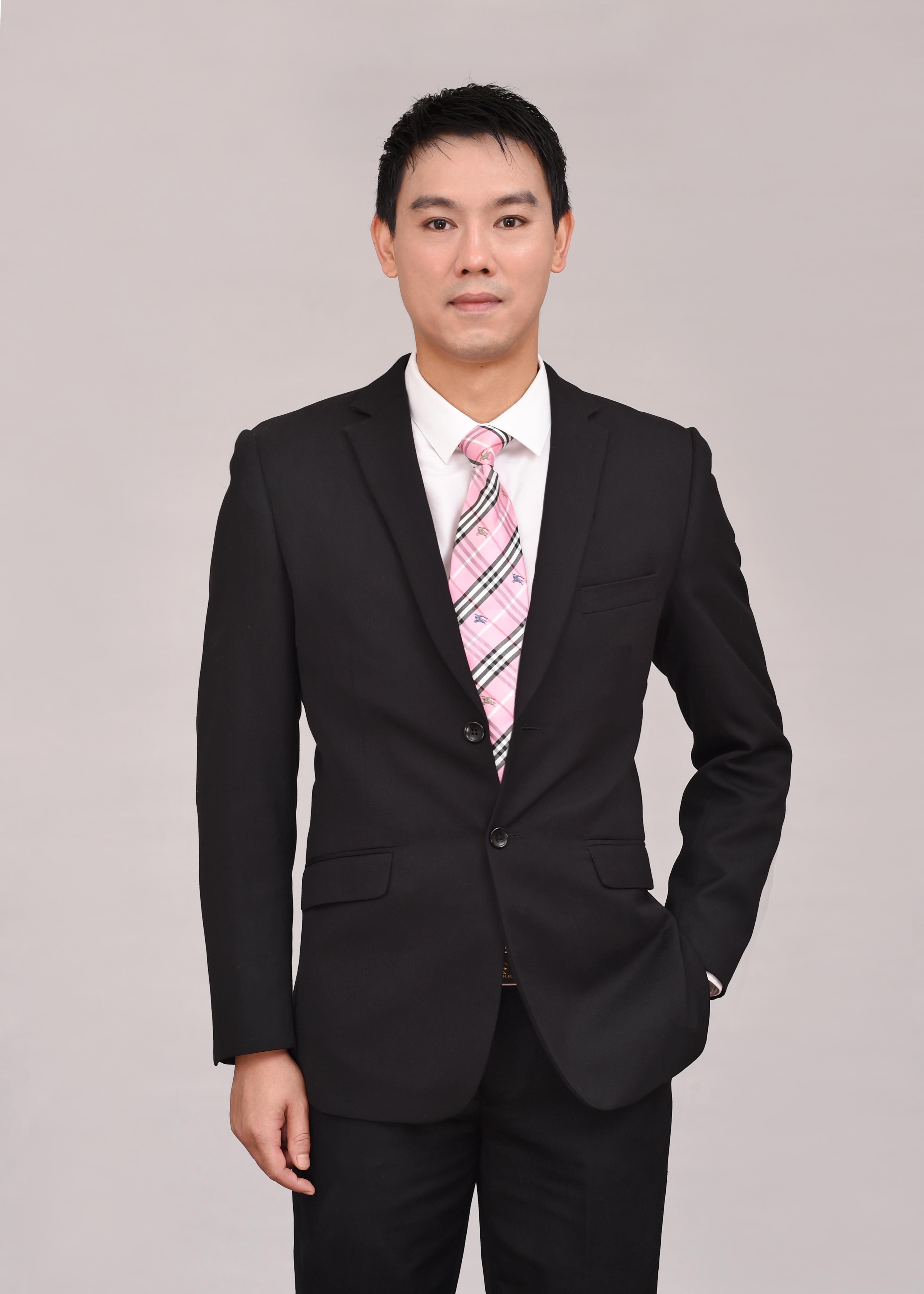 邱鲁意 剧本与叙事策划总监